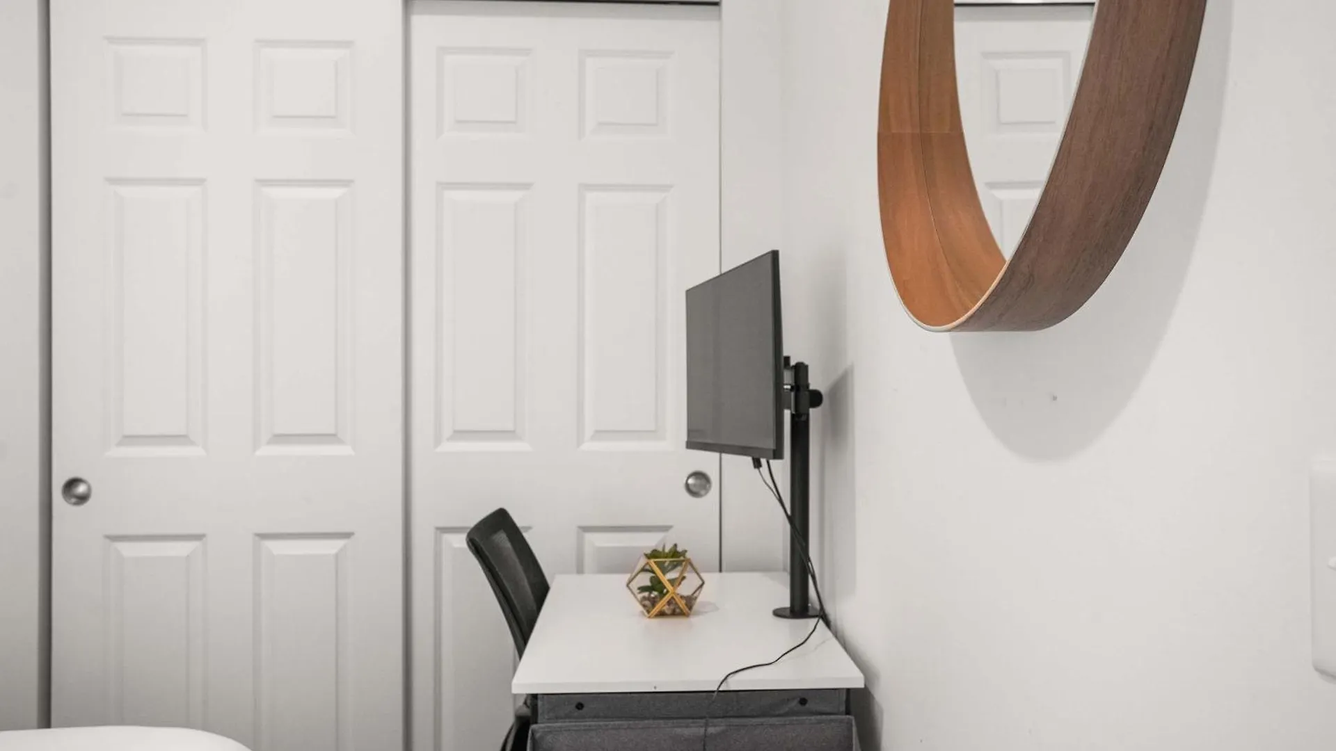 CozySuites Stunning 1BR in Downtown Pitts #13 Pittsburgh Apartment
